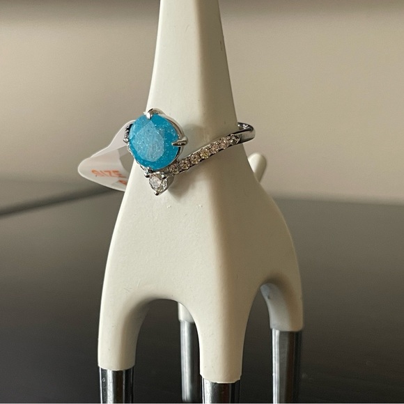 BP Blue Ice Crystal Sterling Ring (RBP 5025) - Picture 12 of 12